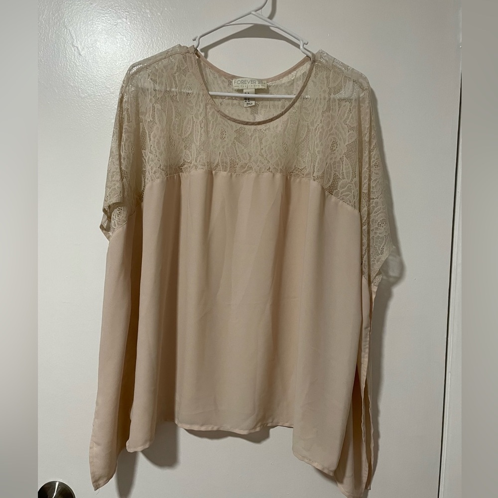 Forever 21  Plus Size Bone Color Lace Top Sz XL